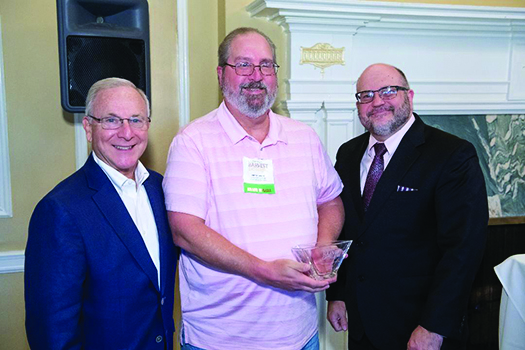 Helping Hands Food Pantry  receives Beacon of Light Award